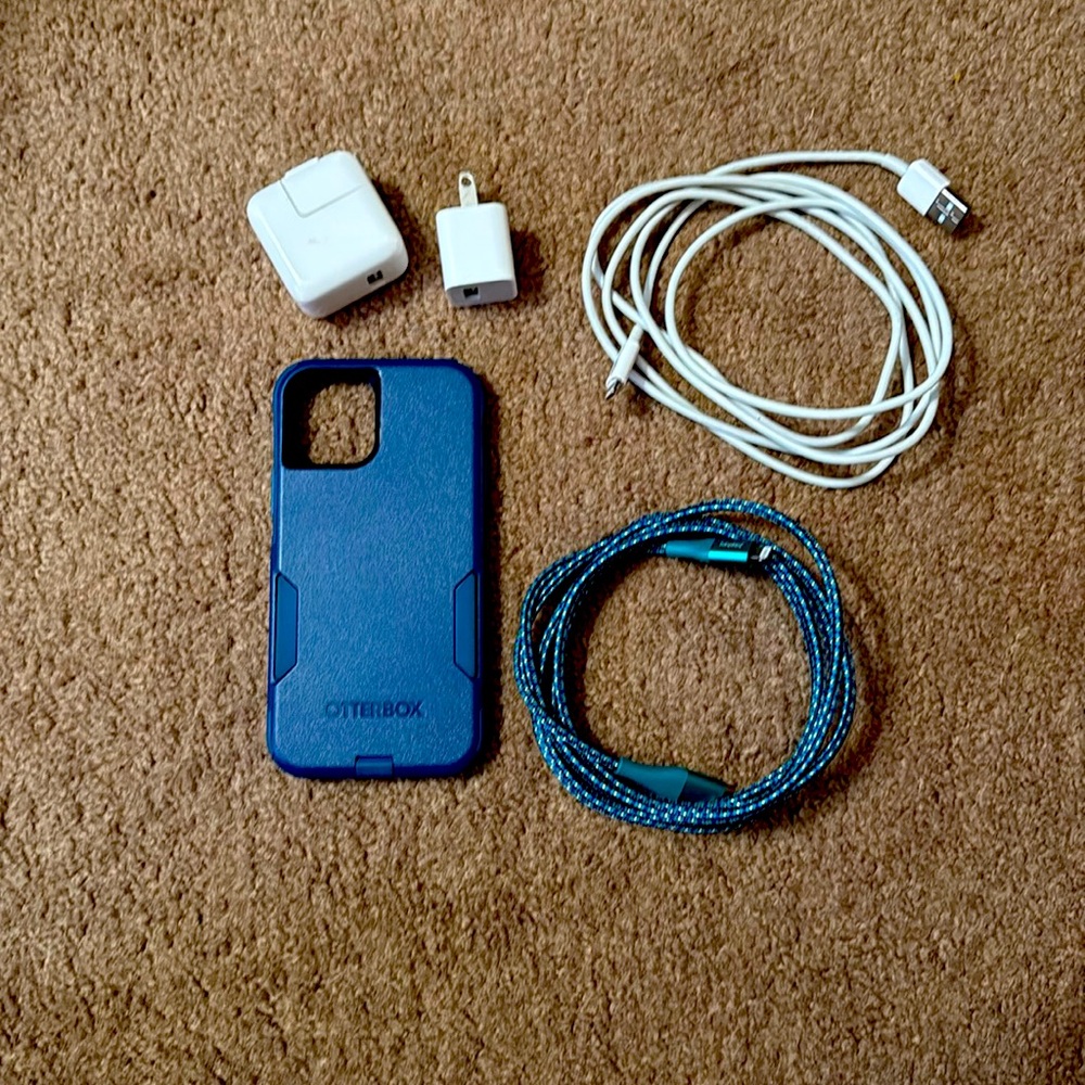 iPhone 12 Otterbox Commuter case
2 - 6ft usb lightening cables
2 - power block